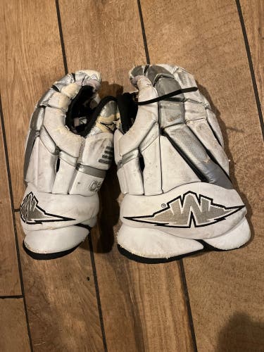 Mission Gloves 15" (Used)