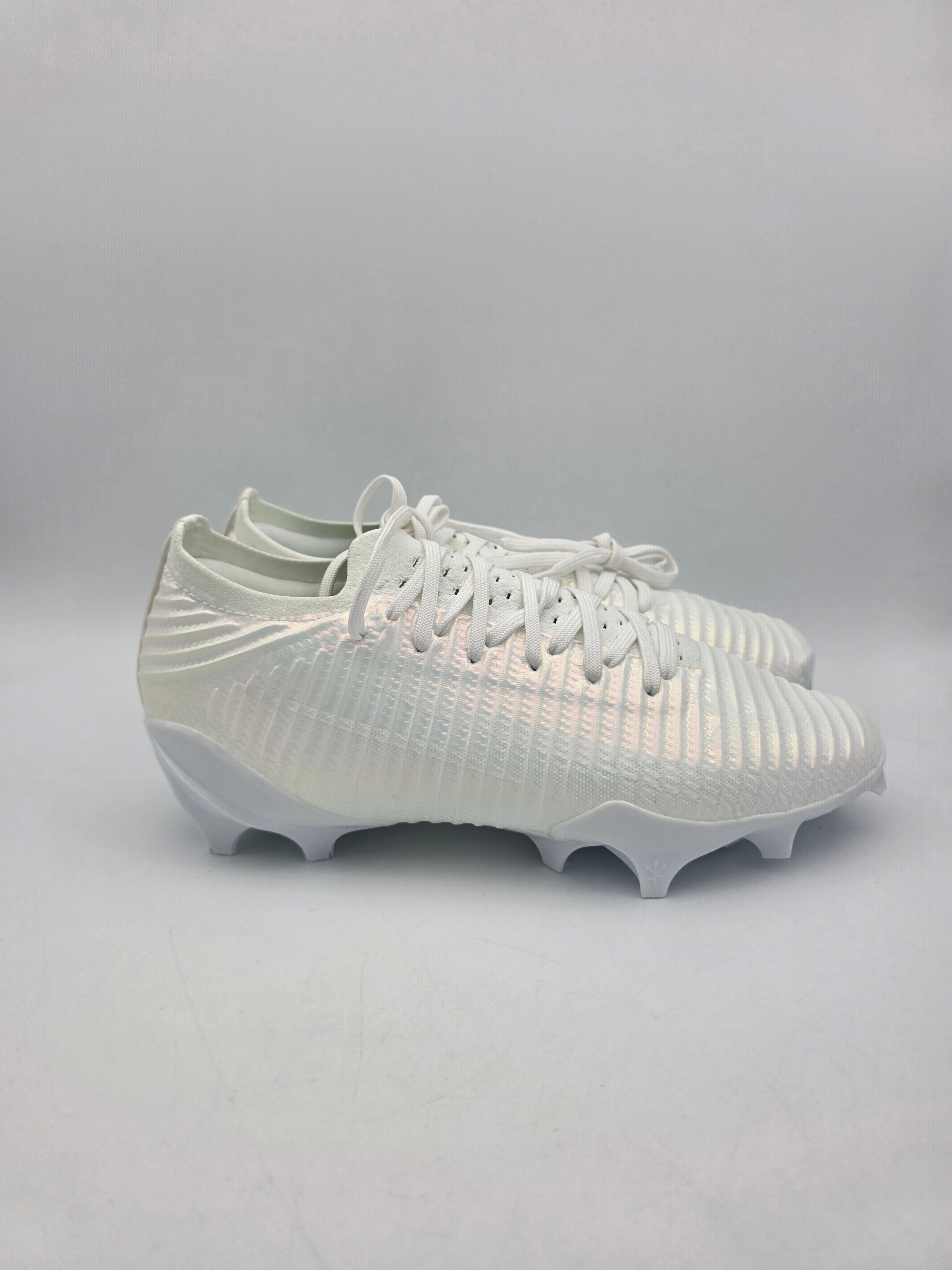 Under Armour Blur Pro Football Cleats Mens Size 8 White Iridescent