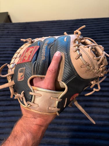 Rawlings Heart of the hide RH Catcher's Glove 34" (Used)