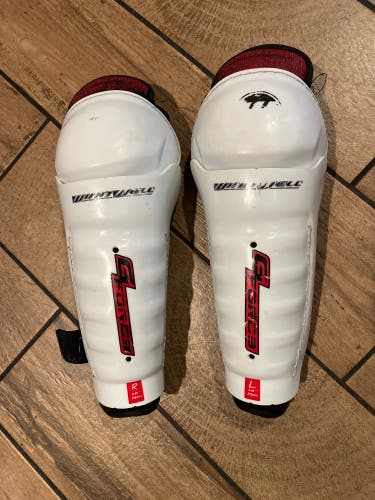Junior Winnwell 10" Shin Pads (Used)