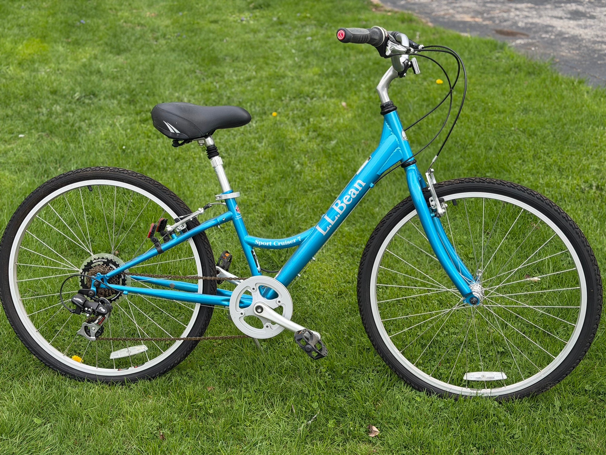 ll bean womens bicycle 26" L.L. Acadia Cruiser LG FirstFlightBikes Facebook Magna Equator Mountain Bike