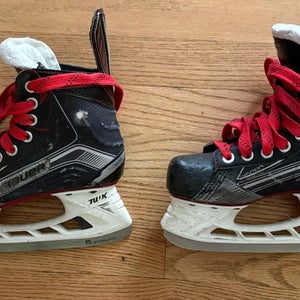 2015 Bauer Vapor X500 Hockey Skates Regular Width Size 1 (Used)