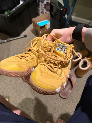 Kyrie 4 Cinamon Toast Crunch