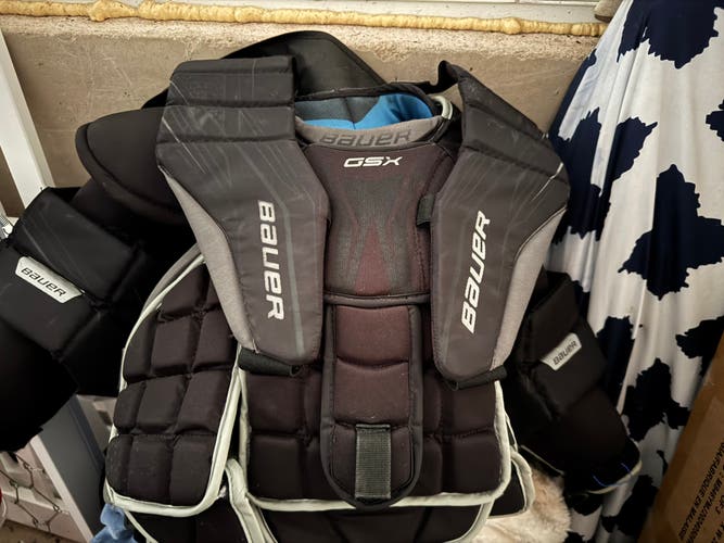 Small / Medium Bauer GSX Goalie Chest Protector (Used)