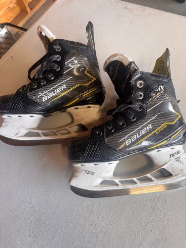 Bauer Supreme Hockey Skates Size 1.5 (Used)