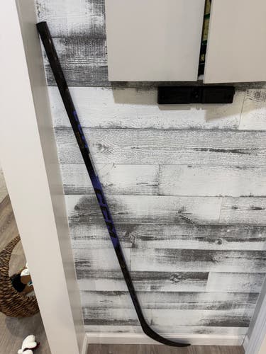 Senior CCM Ribcor Trigger 10 Pro Right Handed Hockey Stick P29 80 Flex
