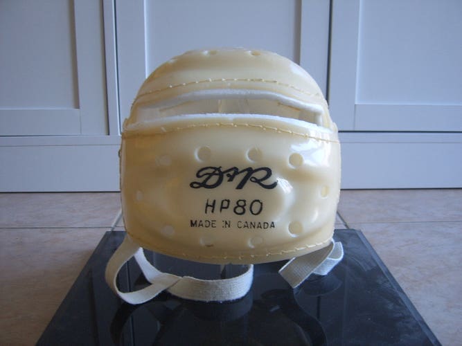Excellent Condition Vintage Daignault Rolland D&R HP80 Mid-Century Hockey Helmet