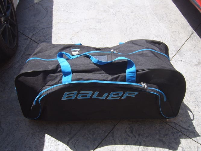 New with Tag Bauer Core Large Hockey Equipment Bag