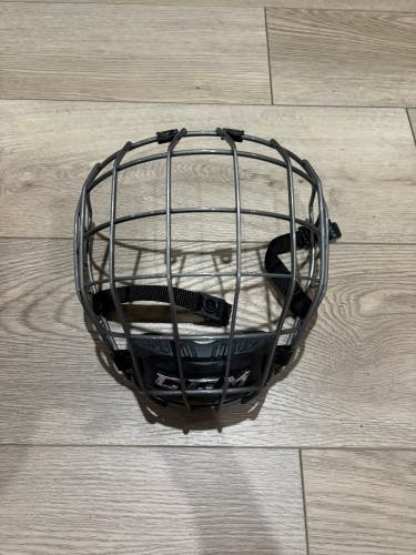 Medium CCM FM680 Full Cage (Used)