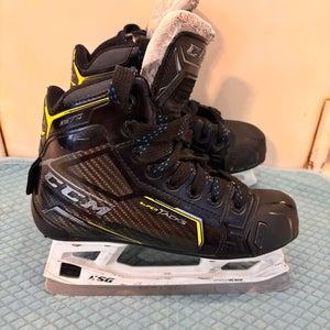 CCM Super Tacks 9370 Hockey Goalie Skates Size 2.5