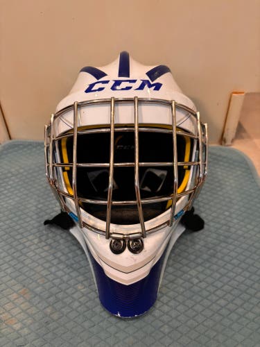CCM Axis 1.5 Junior Goalie Mask