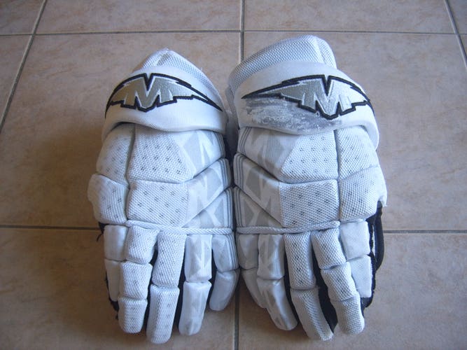 Good Condition Mission DS2 Senior Inline/Roller Hockey Gloves 14" White
