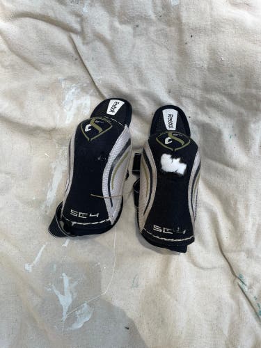 Youth Large Reebok Elbow Pads (Used)