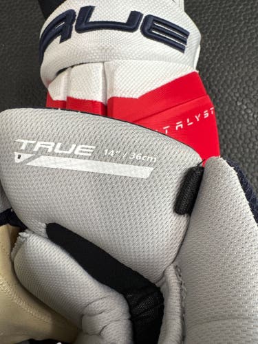 Washington Capitals Team Stock True Catalyst Pro Gloves 14" (New)