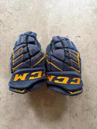 CCM JetSpeed FT390 Gloves 13" (Used)