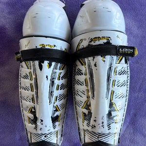 Junior CCM Tacks 5092 Shin Pads 11" (Used)