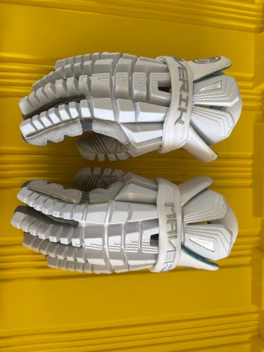 Maverik Shift Lacrosse Gloves (Used)