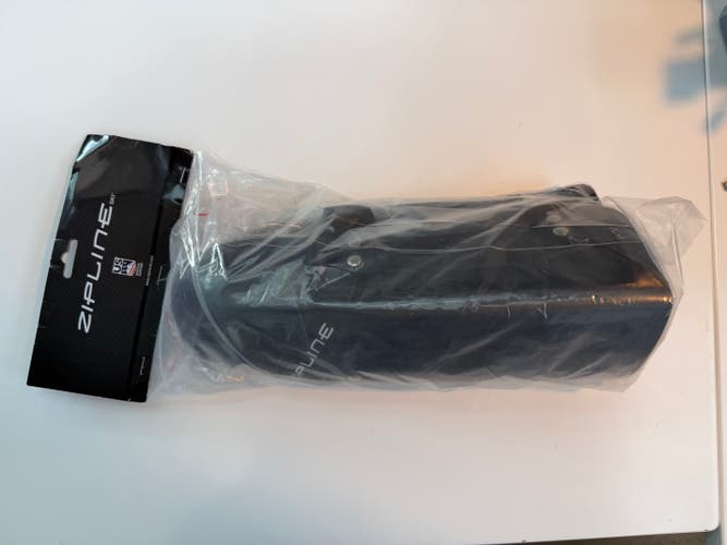 Black Shin Guards One Size Fits All Zipline Shin Guard (New)