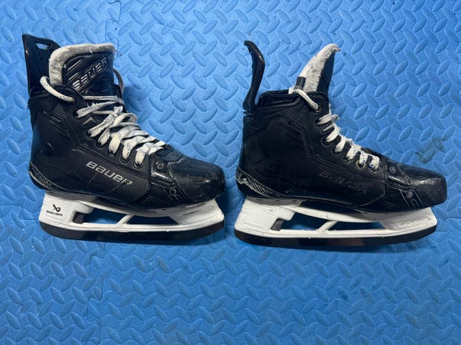Bauer Supreme Shadow Hockey Skates Size 5.5 Fit 2(Used) plus 3 sets of Fly-Ti steel!!