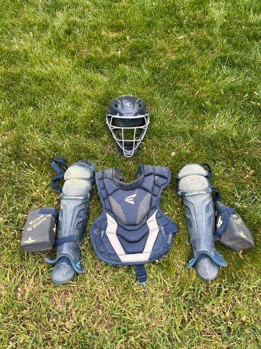 Navy Easton Gametime Catcher's Set (Used)