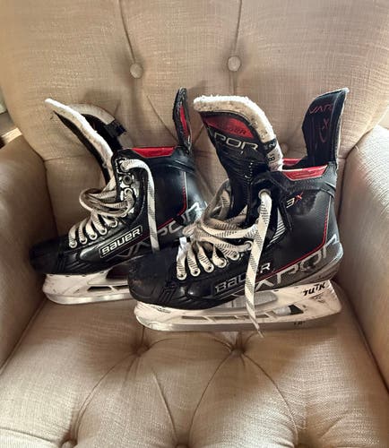 2021 Bauer Vapor 3X Pro Hockey Skates 5 (Used)