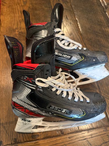 2019 Bauer Vapor 2X Pro Hockey Skates Regular Width 9 (Used)