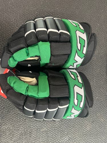 CCM HG4PC Gloves 15" (New)