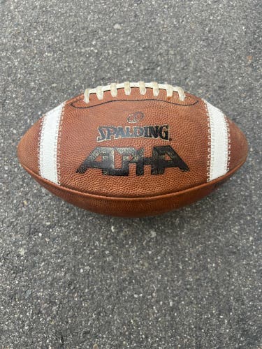 Spalding Alpha Leather Football NFHSSQ PSI 13