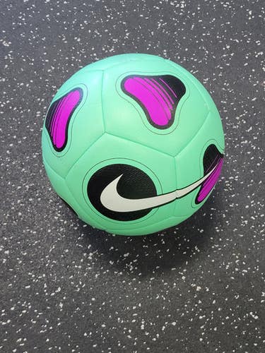 Used Nike MAESTRO Soccer Balls Other Teal 3 11849-S000039674
