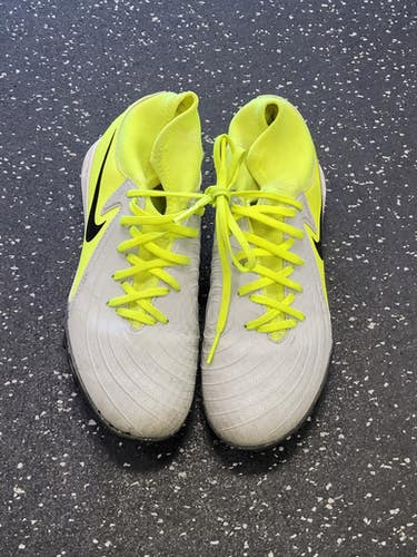 Used Nike Soccer Turf Shoes Grey And Lime Junior 04.5 11849-S000039672
