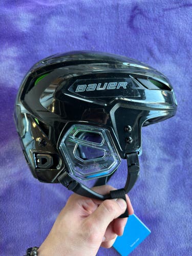 Black Small/Med Bauer Hyperlite Helmet (New)