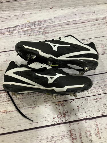 Black Mizuno Heist IQ Metal Cleats I Size 9.5 (New)