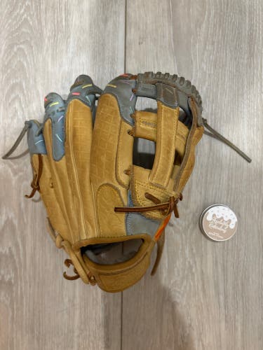 2025 Absolutely Ridiculous Baseball Glove 12.5"