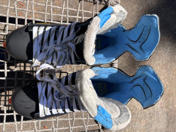 Tour Code 7 Adult Roller Hockey Skates size 10