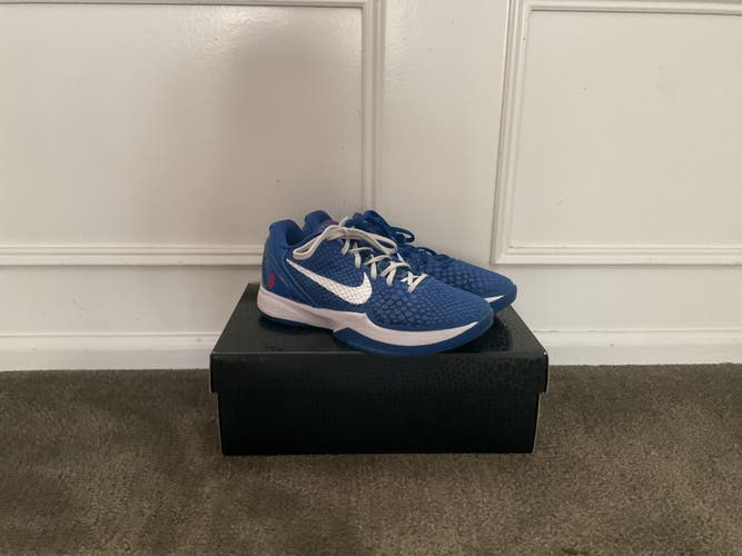 Men's Size M 8.5 (W 9.5) Nike Shoes (Used)
