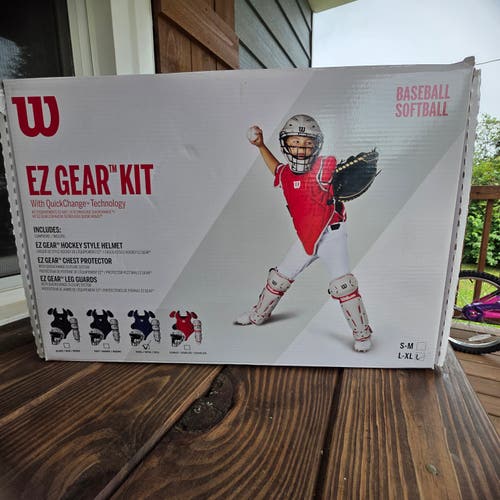 Blue Wilson EZ Gear Kit Catcher's Set (New)