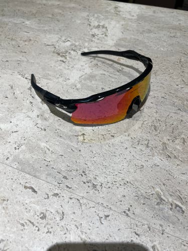 Unisex One Size Fits All Oakley Radar EV Sunglasses (New)