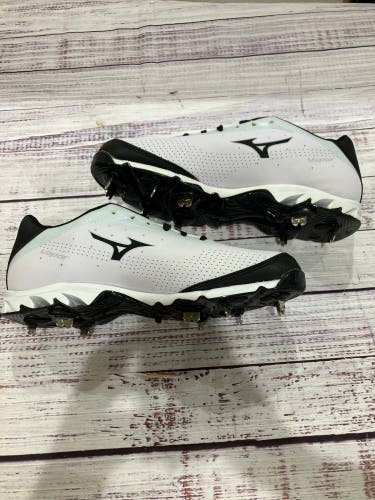 White Mizuno Vapor Elite 7 Metal Cleats I Size 11 (New)