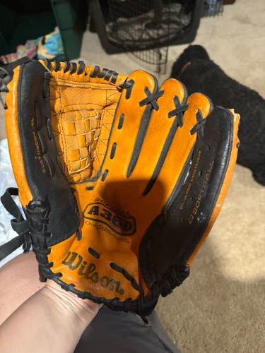 Wilson A360 RH Baseball Glove 13" (Used)