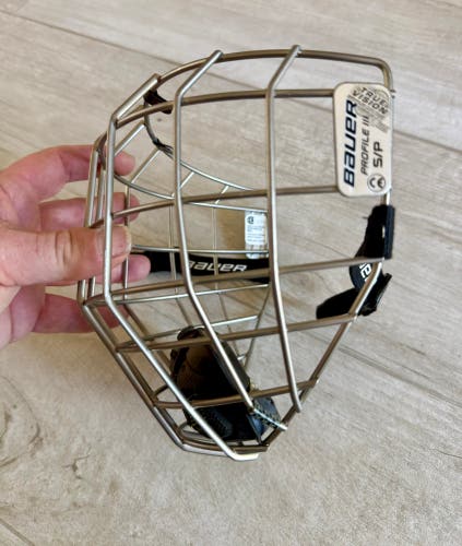 New BAUER Full Cage (Senior)