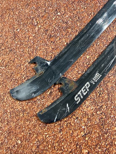 Step Steel Holders, Runners, & Replacement Steel Blades 255 mm (Used)