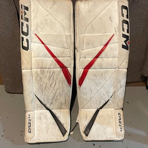 33" CCM EFlex 6.9 Goalie Leg Pads (Used)