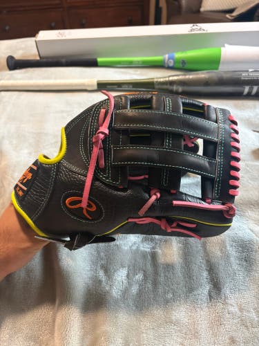 Rawlings Heart of the Hide RH Outfield Baseball Glove 13" (New)