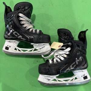Junior CCM Tacks XF Pro Hockey Skates | Size 2 Regular Width