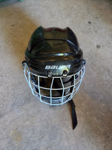 Bauer 2100JR Helmet (Used)