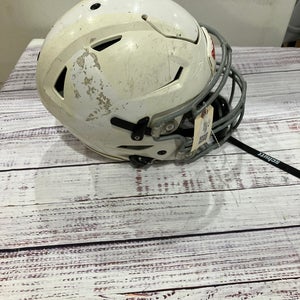 White Youth Medium Riddell SpeedFlex Helmet (Used)