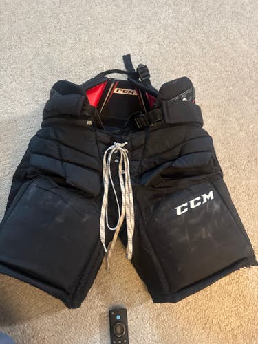 Medium CCM Axis 1.5 Goalie Pants Junior Medium