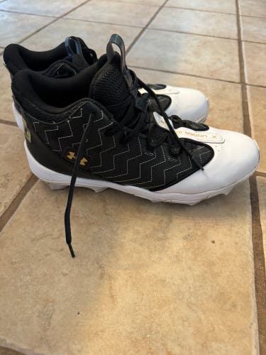 Black Men's Size M 11.0 (W 12.0) Under Armour Bryce Harper 9M Black Metallic Gold molded Cleats