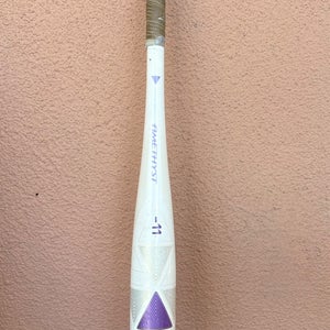 Easton Amethyst Alloy Bat (-11) 18 oz 29" (Used)
