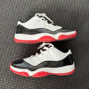 Men's Size M 10.0 (W 11.0) Air Jordan 11 Shoes (Used)